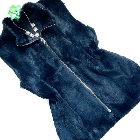 Vintage Black Genuine Fur Zip Vest Cozy Soft Quiet Luxury Sleeveless Size Large - Picture 3 of 11
